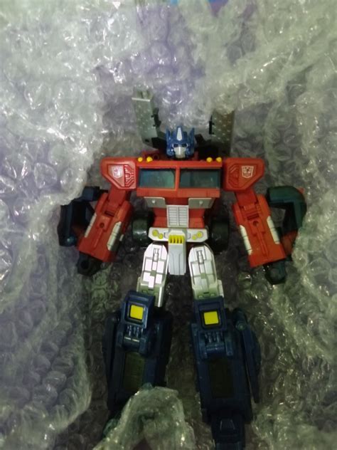 Takara Tomy Optimus prime, Hobbies & Toys, Toys & Games on Carousell