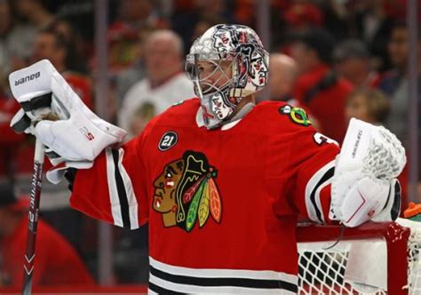 Cam Ward, Blackhawks Hang On To Beat Preds - Committed Indians