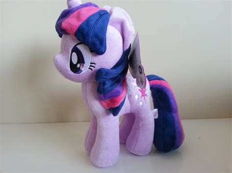 Equestria Daily - MLP Stuff!: Review: 4DE Twilight Sparkle Plushie - More Please!