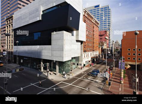 Cincinnati contemporary arts center hi-res stock photography and images - Alamy