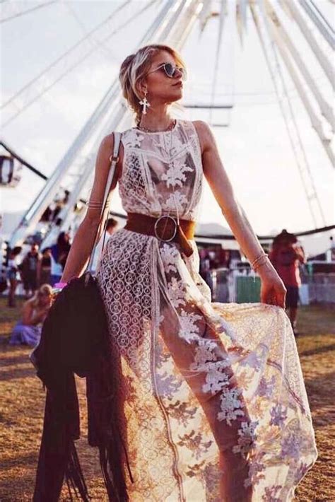 20 Stunning Coachella Outfit Ideas To Try This Year - Instaloverz