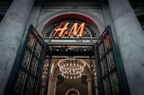 H&M to start renting clothes to shoppers at its flagship store | Metro News