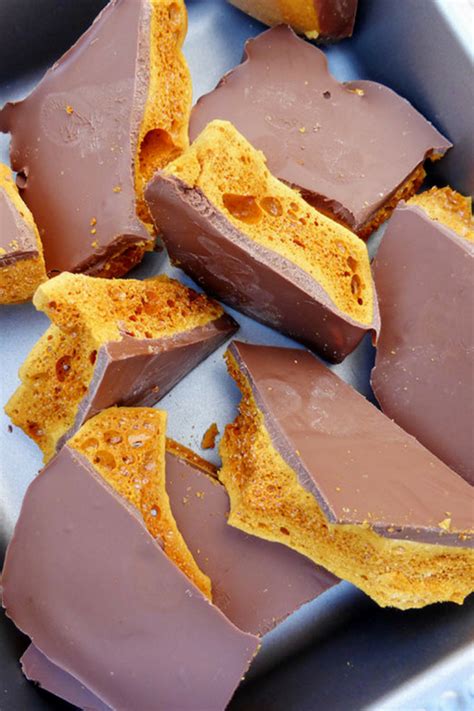 Chocolate Honeycomb (also known as Cinder Toffee) - My Recipe Magic