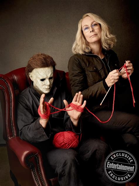 The Horrors of Halloween: Jamie Lee Curtis' HALLOWEEN (2018) EW Photos and Video