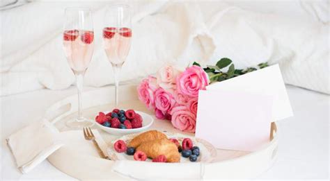 BREAKFAST IN BED IDEAS FOR ANY OCCASION | BirthdayWishings