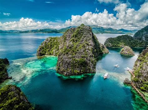 Kayangan Lake, Coron (Philippines Most Famous Photo Spot)