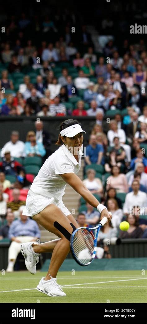 LI NA. WIMBLEDON TENNIS CHAMPIONSHIPS 2012. PICTURE CREDIT : © MARK ...