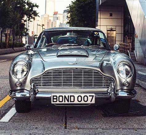 Aston Martin DB5 : r/retrocars