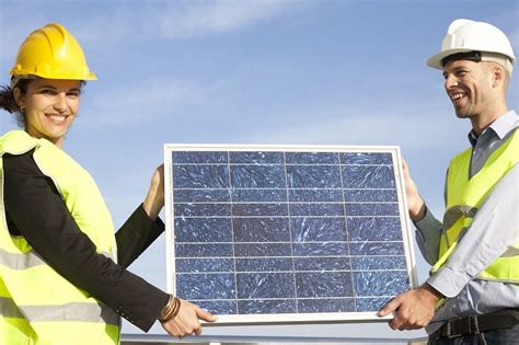 Engineers with solar panel - Natural Training