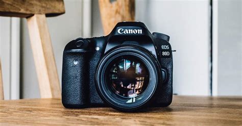 Top 5 Best Canon Vlogging Cameras Of 2019 + Reviews! | Vlogger Gear