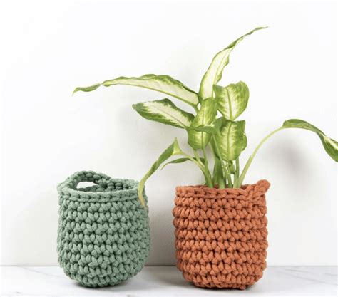 Best Crochet Kits for Beginner Crocheters - Easy Crochet Patterns