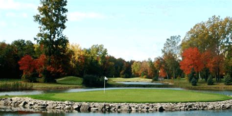 Maple Leaf Golf Course | Great Lakes Bay Regional Convention & Visitors Bureau