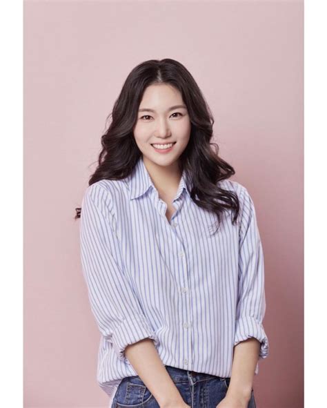Park Soo Ryun Dead At 29: K-Drama Actress Dies After Tragic Fall From ...