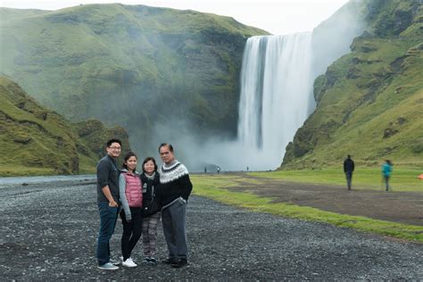 Iceland's Curtain Waterfall: Skogafoss