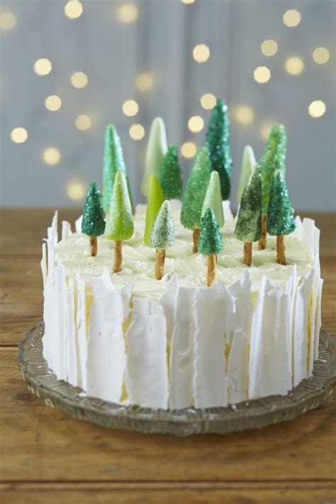 Ideas - Hobbycraft Blog | Christmas cake decorations, Christmas cake, Xmas cake