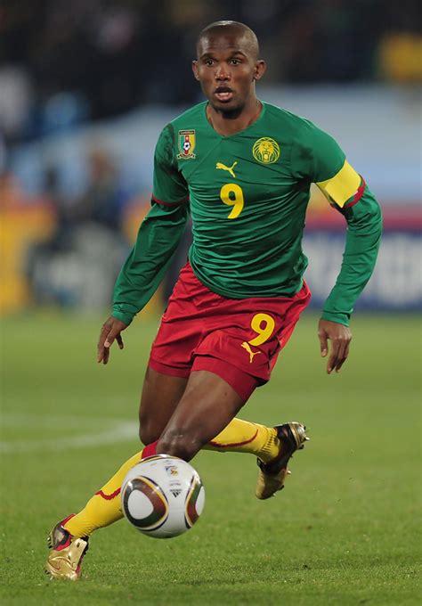 Samuel Eto'o Photos Photos - Cameroon v Denmark: Group E - 2010 FIFA ...