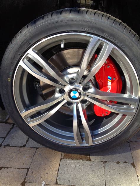 Ravenus Studios: Brake Caliper Covers on a 2010 BMW 750LI, You Heard Correctly... 750LI!