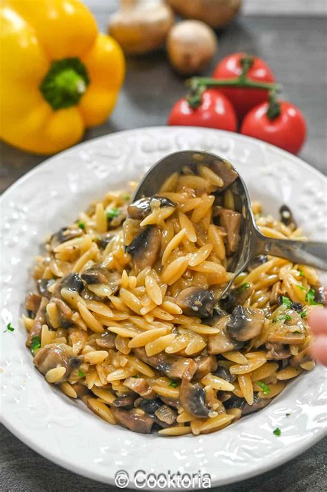 Orzo with Mushrooms | COOKTORIA