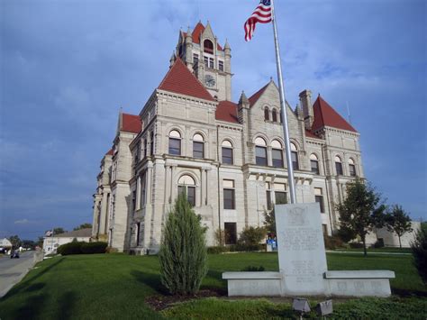 The Rush County, Indiana Courthouse (1896-) | Ted Shideler