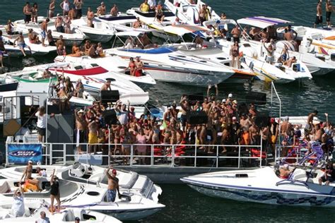 Lake Havasu Boat Party www.azspringbreak.com | Tie up on Lak… | Flickr