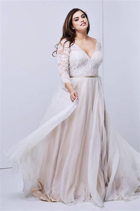 Flattering Wedding Dresses For Size 12 - jenniemarieweddings