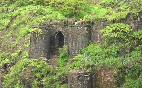 Best 3 things to see in Sinhagad Fort Pune