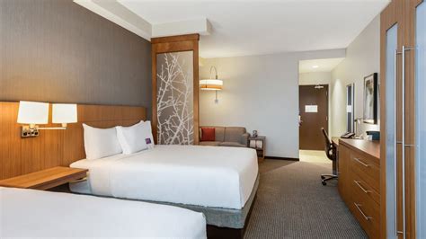 Modern Hotel near Tampa Premium Outlets® | Hyatt Place Tampa / Wesley Chapel