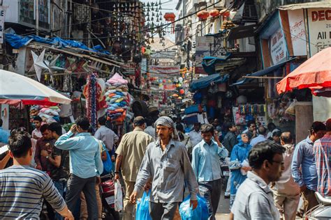 Crowded Mumbai Market | Taken at Latitude/Longitude:18.94988… | Flickr