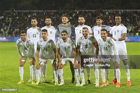 Jordan national football team pose for a family photo during the... News Photo - Getty Images