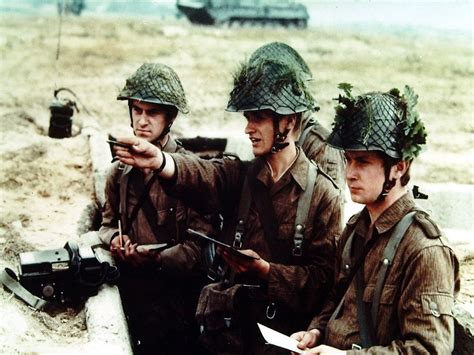 East German soldiers during a military exercise. Military Photos, Military Art, Military History ...