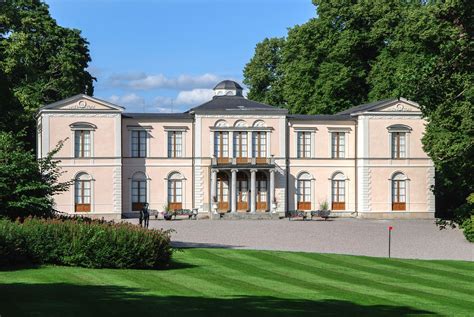 12 Magnificent Castles You Definitely Have to Visit In Sweden - Hand ...