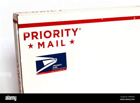 PRIORITY MAIL Mailing Box by USPS United States Postal Service Stock Photo - Alamy