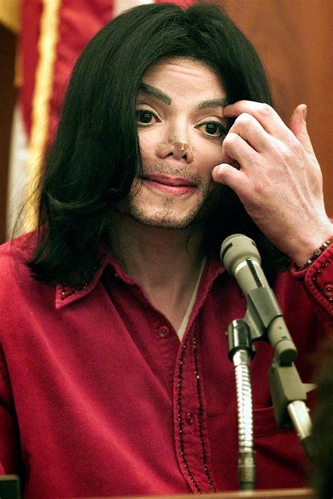 Michael Jackson's Nose Was Reportedly Missing From His Face At the Time ...