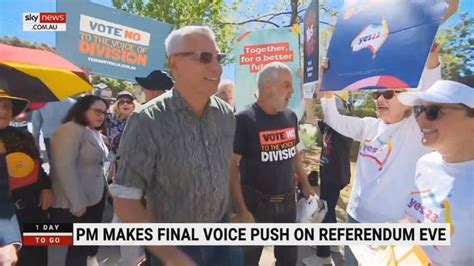 Warren Mundine heckled by Yes supporters while casting Voice vote | Sky ...