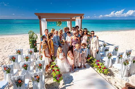 Ultimate Guide to Planning a Destination Wedding | Beaches