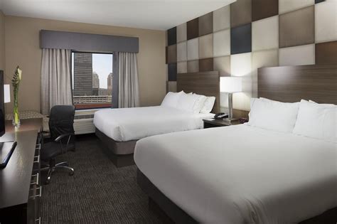 HOLIDAY INN EXPRESS & SUITES OKLAHOMA CITY DWTN - BRICKTOWN, AN IHG HOTEL $99 ($̶1̶5̶3̶ ...