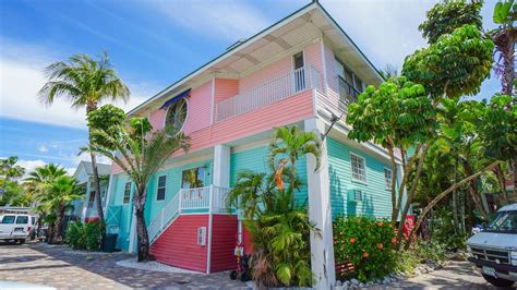 The Lighthouse Resort Inn & Suites in Fort Myers Beach | Best Rates & Deals on Orbitz