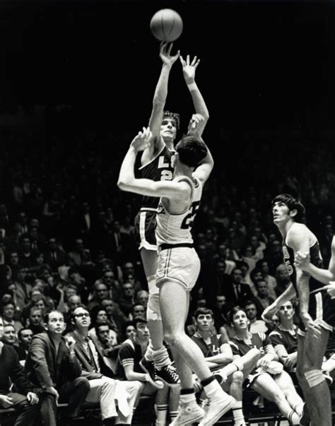 LSU to Unveil Pete Maravich Statue July 25 - Sports Illustrated LSU Tigers News, Analysis and More.