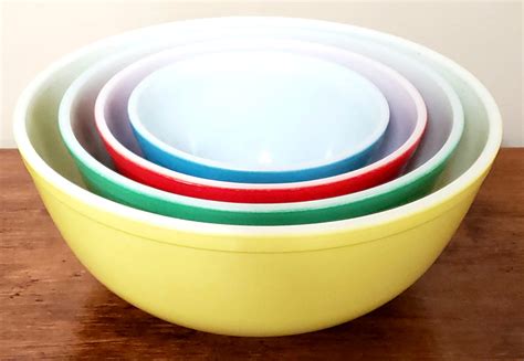 Vintage Pyrex Primary Colors Nesting Mixing Bowls, Set of 4 – Zsinta