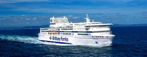 A TO Z CROSS CHANNEL FERRIES FERRY OPERATORS SCHEDULED SERVICES FRANCE IRELAND ENGLAND