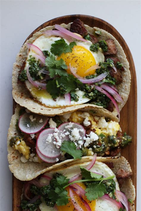 Breakfast Tacos – HonestlyYUM