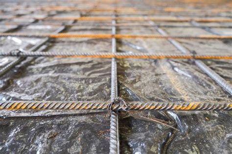 Mesh for Reinforcement Concrete Slab Stock Image - Image of construction, float: 102957435