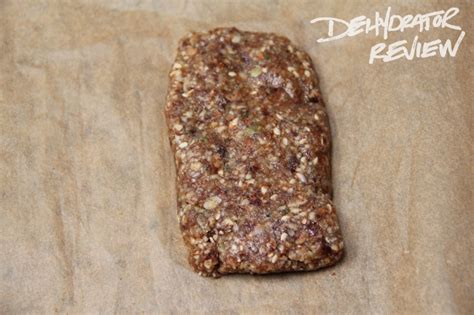 Dehydrator Recipe: Raw granola bars