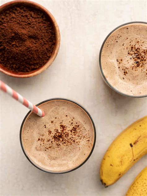 Chocolate Coffee Breakfast Smoothie - Budget Bytes