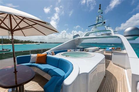 34 Luxury Yacht Decks (Bow, Flybridge and Rear Deck Photos) - Home Stratosphere