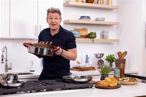 Cooking Gifts for Mum: 20 Gifts Gordon Ramsay Recommends – HexClad Cookware UK