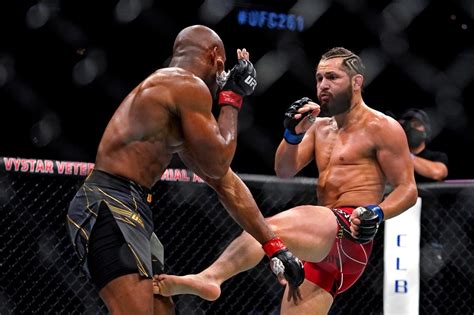 Kamaru Usman def. Jorge Masvidal at UFC 261: Best photos