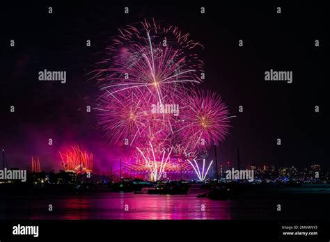 2023 sydney fireworks hi-res stock photography and images - Alamy