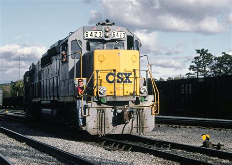 CSX EMD GP40-2 diesel electric locomotive # 6423, with a c… | Flickr