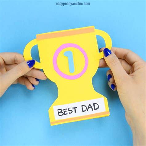 Father's Day Trophy Card - With Printable Trophy Template - Easy Peasy and Fun